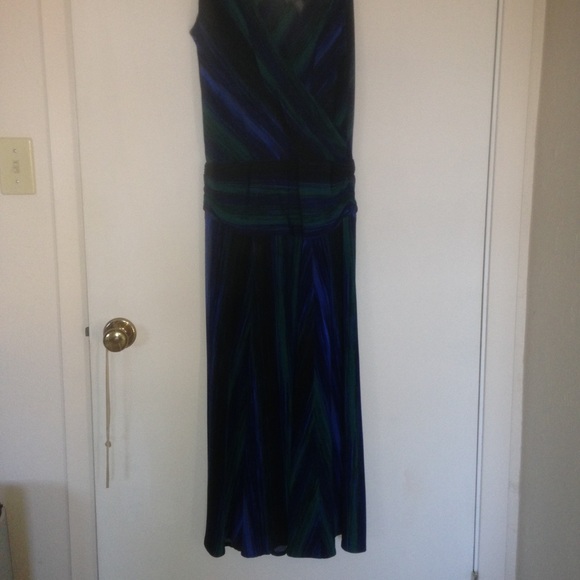 Reaction Kenneth Cole maxi dress - Picture 7 of 13