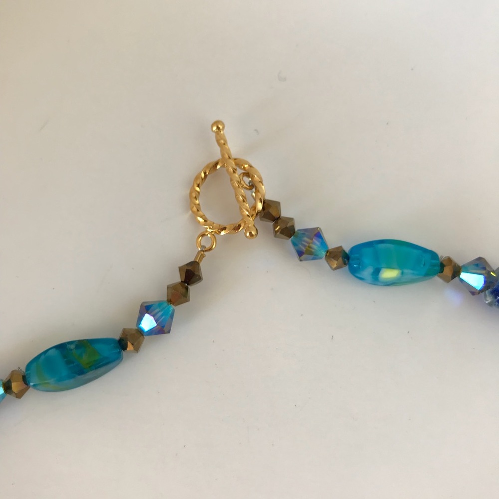 Handmade swirl pendant Swarovski crystal necklace - Picture 3 of 4