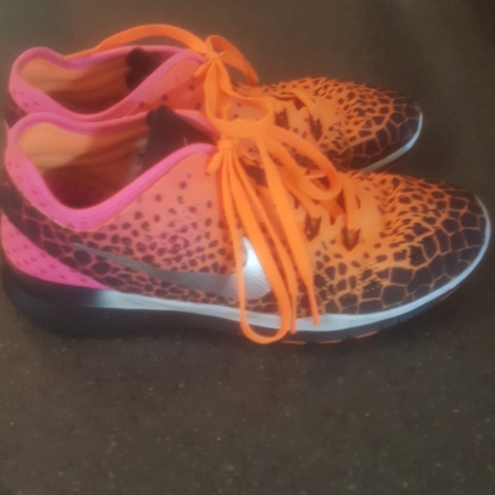 Women's Nike Free 5.0. Size 6.5. GUC.