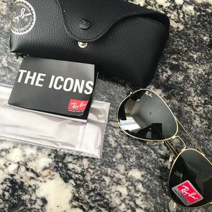 Brand new Ray-Ban aviator sunglasses