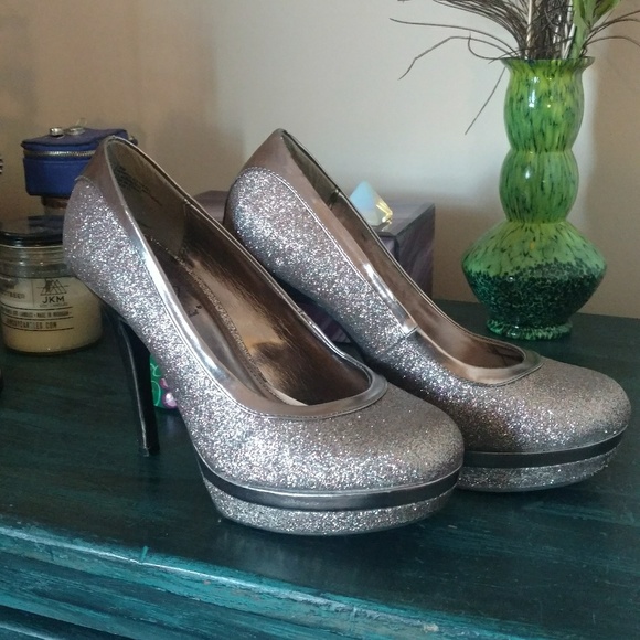 Baby Phat Pewter/multi glittered platform - Picture 2 of 7