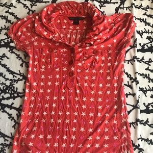 Marc Jacobs red top