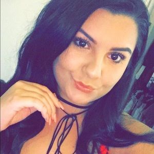 Meet your Posher, Julia