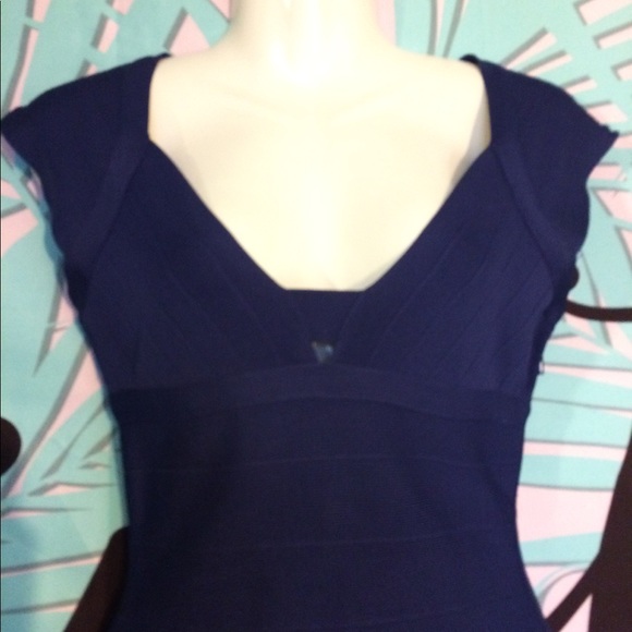 🎉 sale Guess blue stretch cocktail dress - Picture 3 of 8