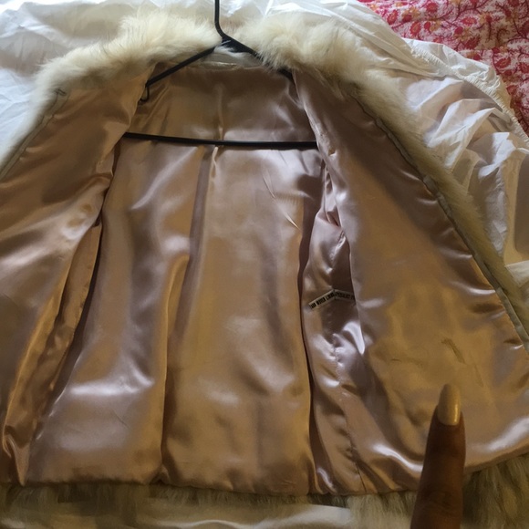 ❌SOLD❌ REAL Fox Fur Coat - Picture 3 of 4