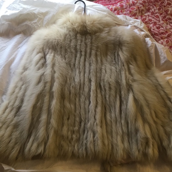 ❌SOLD❌ REAL Fox Fur Coat - Picture 4 of 4