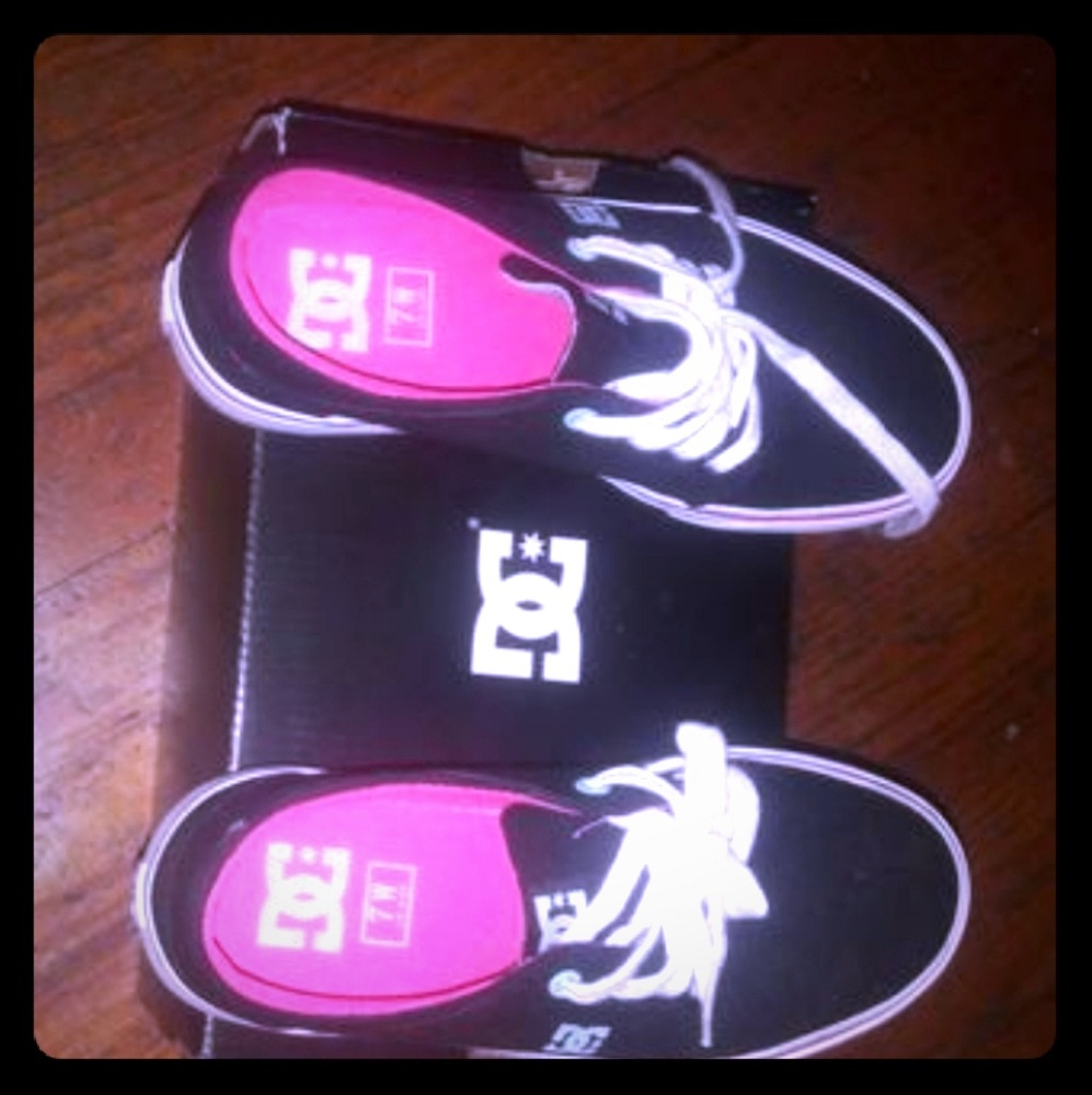 DC shoes