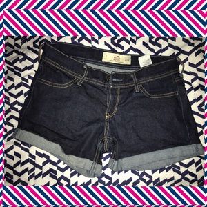 Hollister Midi Short