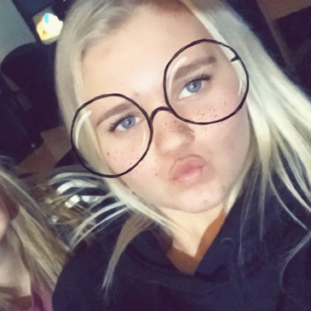 Meet your Posher, Devin