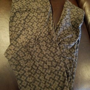 Lularoe black and tan print leggings One Size