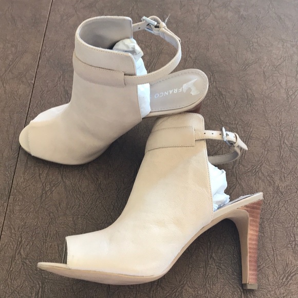 Franco Sarto,  size 7, peep toe - Picture 4 of 4