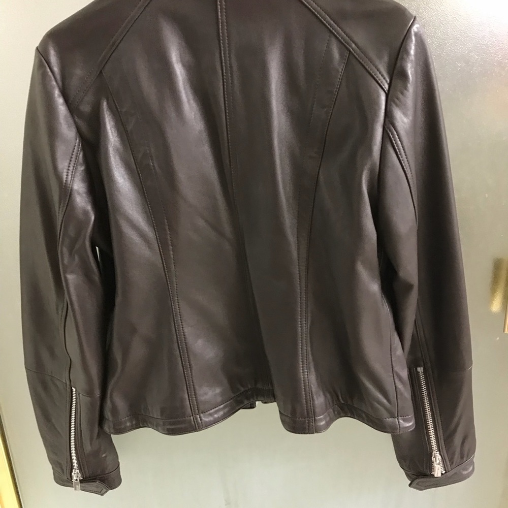 Brown jacket - Picture 2 of 4