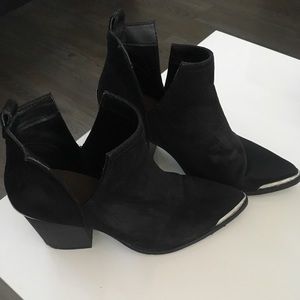Ankle boots