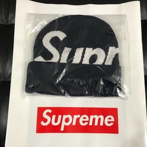 *Supreme* Big Logo Cashmere Beanie!