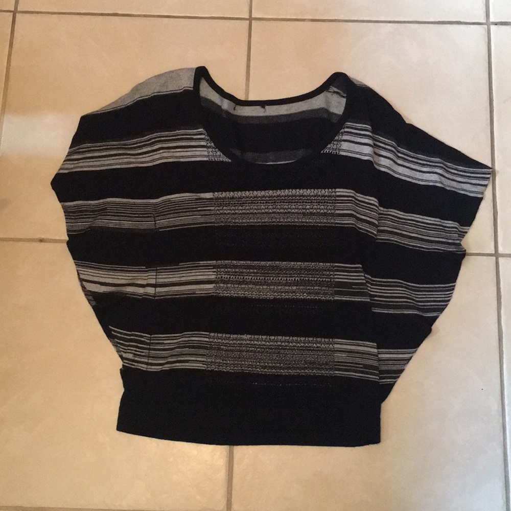 Black and gray top
