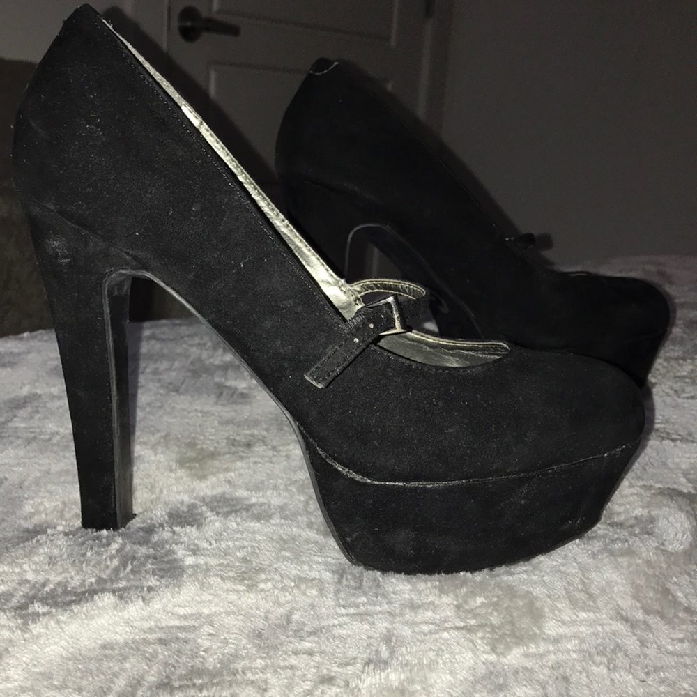 Black suede heels