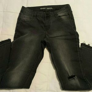 Old navy Rockstar mid rise destructed skinny jeans