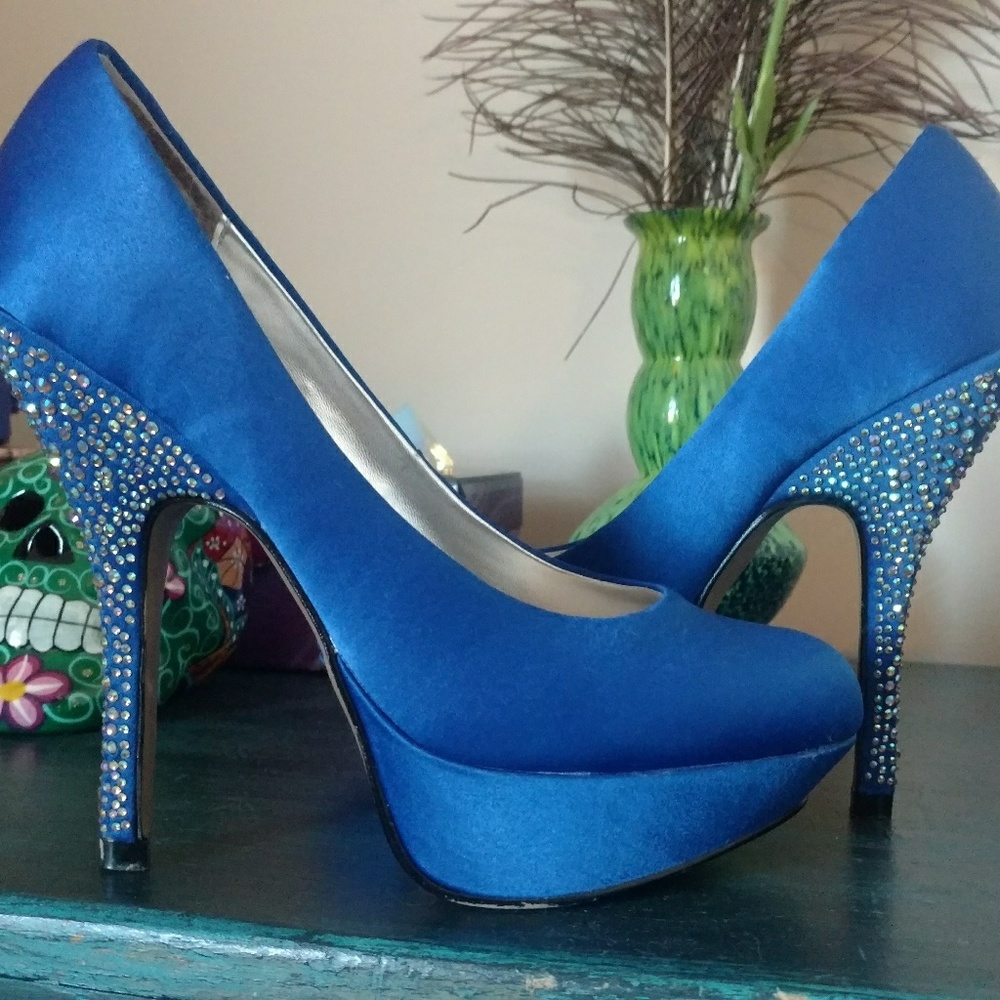 Royal blue silk fabric platform