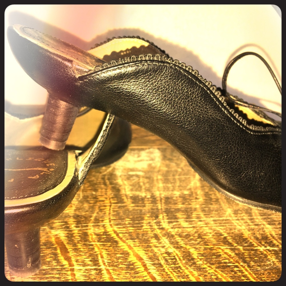 La Femme Publique Pumps