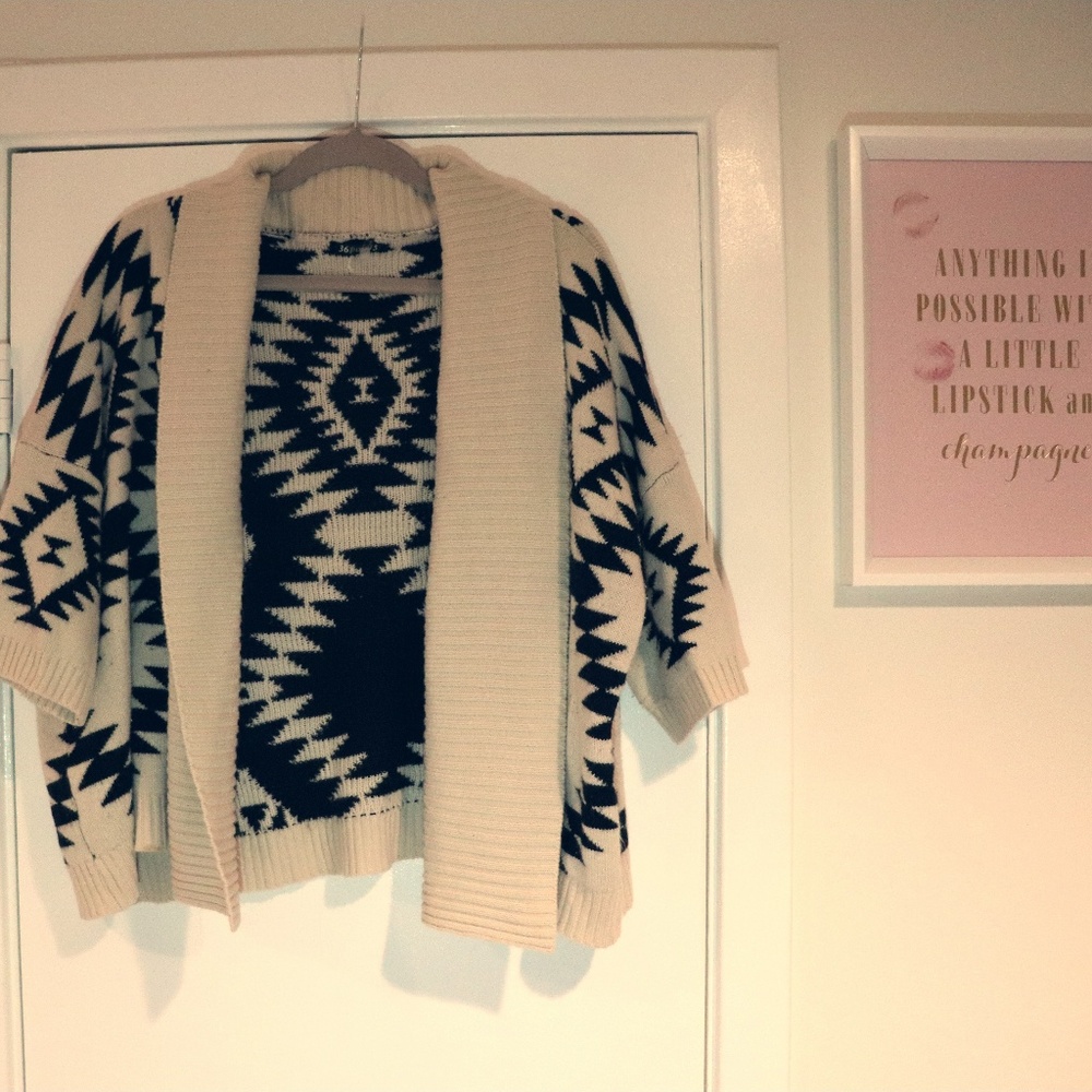 Bohemian Sweater -- cream and black pattern
