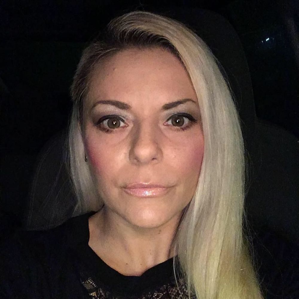 Meet your Posher, Courtney