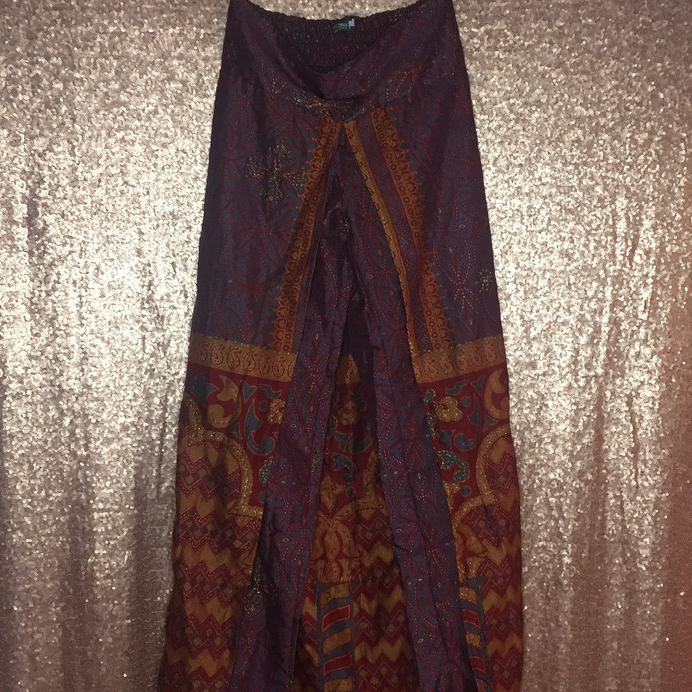 EARTHBOUND TRADING CO. “SKANTS”