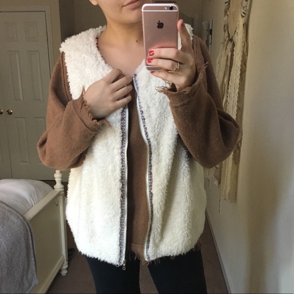 Fuzzy Vest !!! - Picture 2 of 3