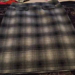 Knee length plaid skirt excellent condition