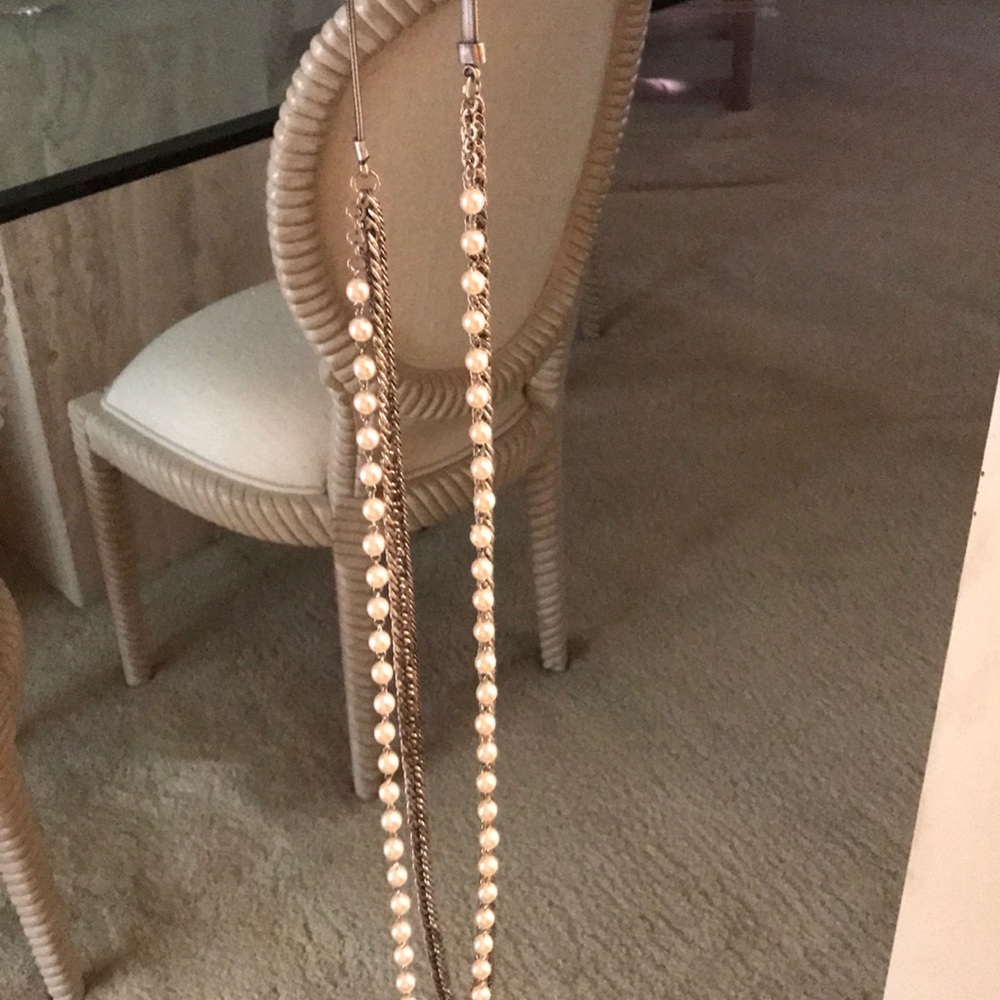Long pearl necklace perfect for Holiday parties