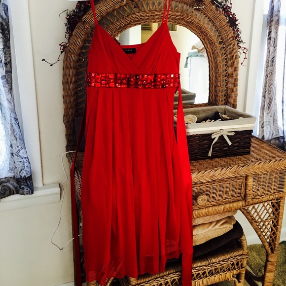 Sexy Red Dress - Picture 2 of 2