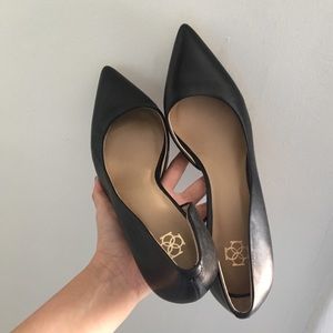 Ann Taylor 2 1/2” heel Leather Upper