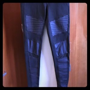 Alo Moto legging
