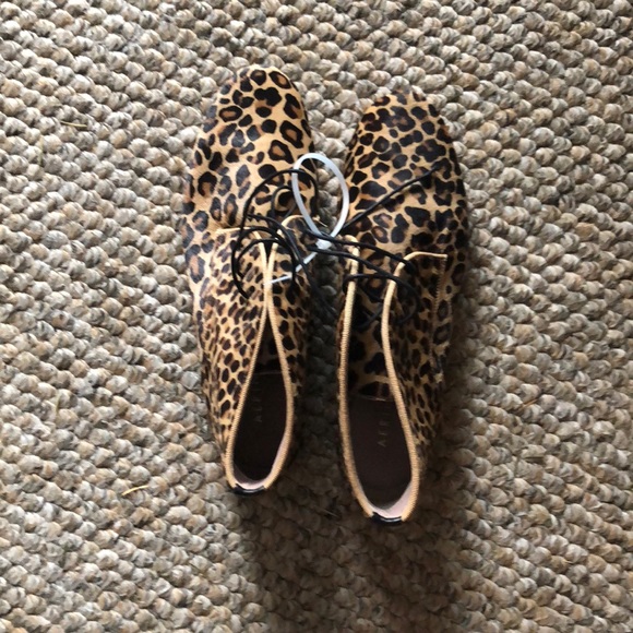 Women's Leopard Boots - Picture 3 of 8