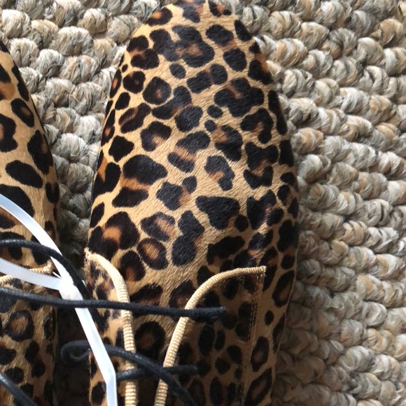 Women's Leopard Boots - Picture 5 of 8