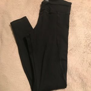 black workout leggings