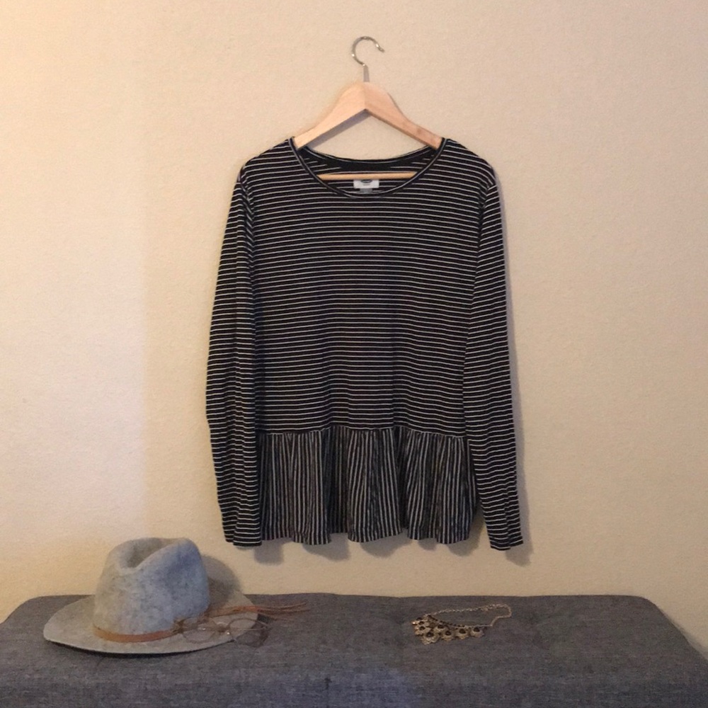 OLD NAVY XXL PEPLUM TOO