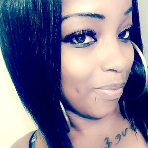 Meet your Posher, Lakeisha