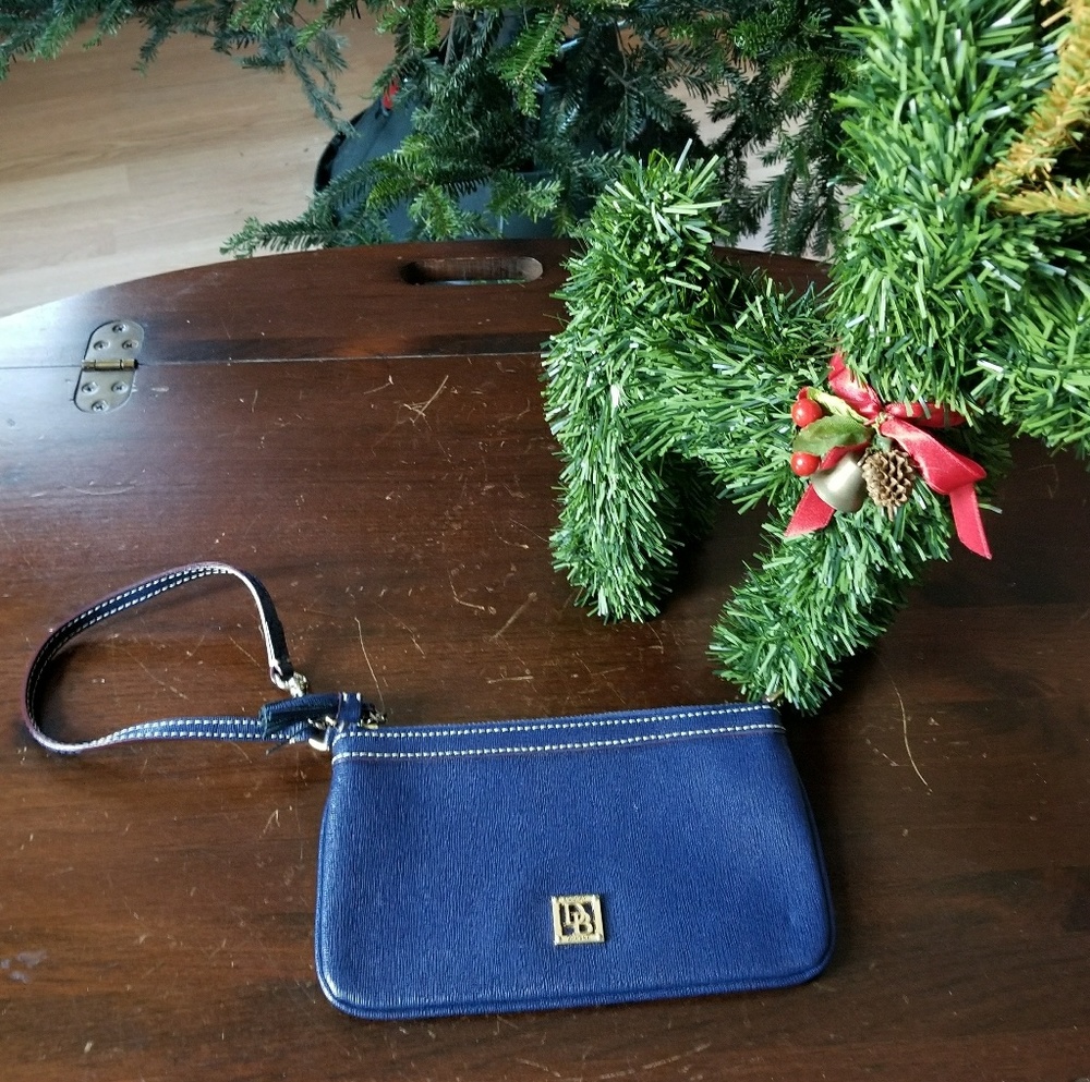 Dooney and Bourke wristlet