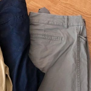 Four Pairs of Old Navy Pixie Chino Crop Pants