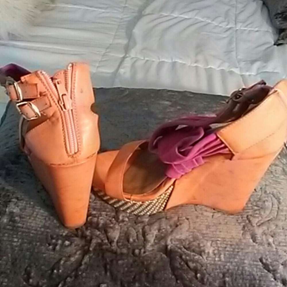 Orange and pink wedges