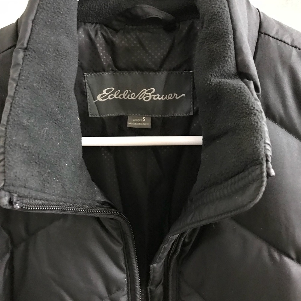 Vest - Picture 2 of 3