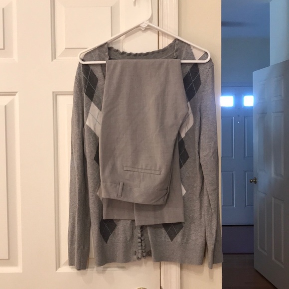 Van Heusen Outfit - Picture 1 of 7