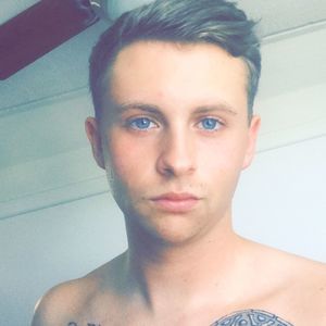 Meet your Posher, Cameron