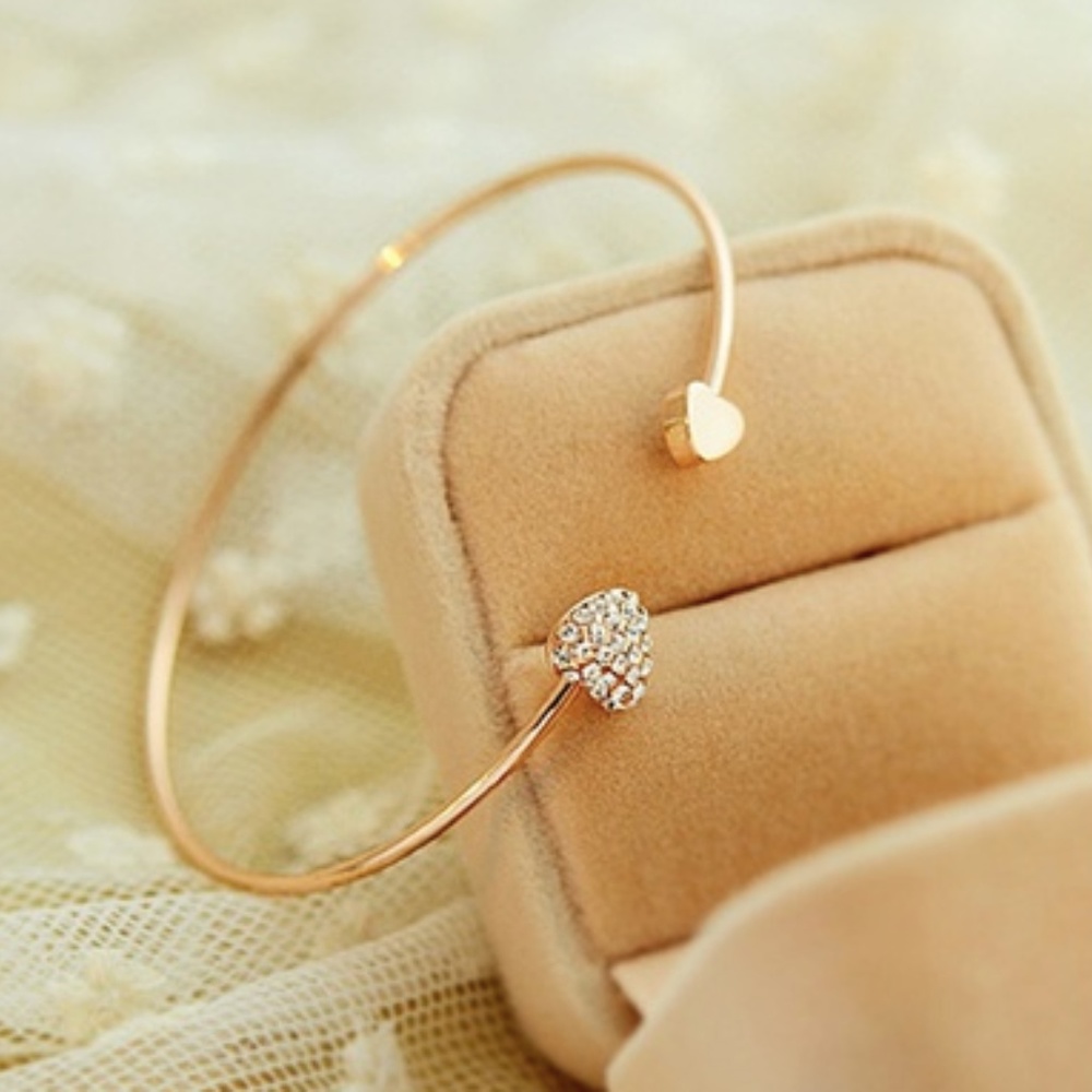 Fashion Adjustable Double Heart Bracelet - Picture 1 of 3