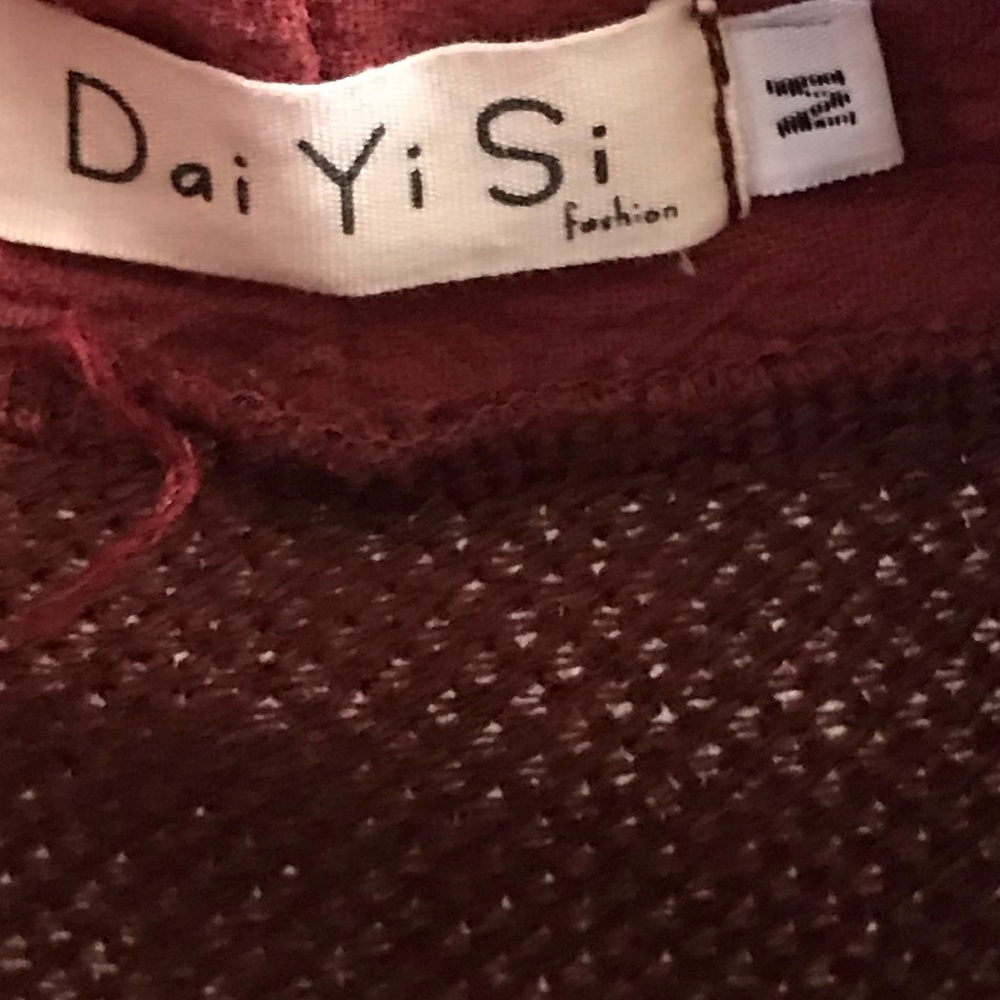 Sweater maroon with with dark pink