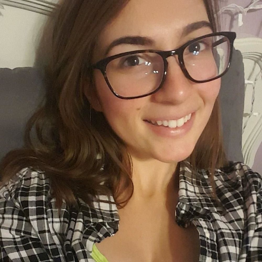 Meet your Posher, Alyssa