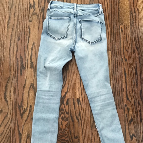 Abercrombie size 0R acid wash skinny jeans - Picture 2 of 2