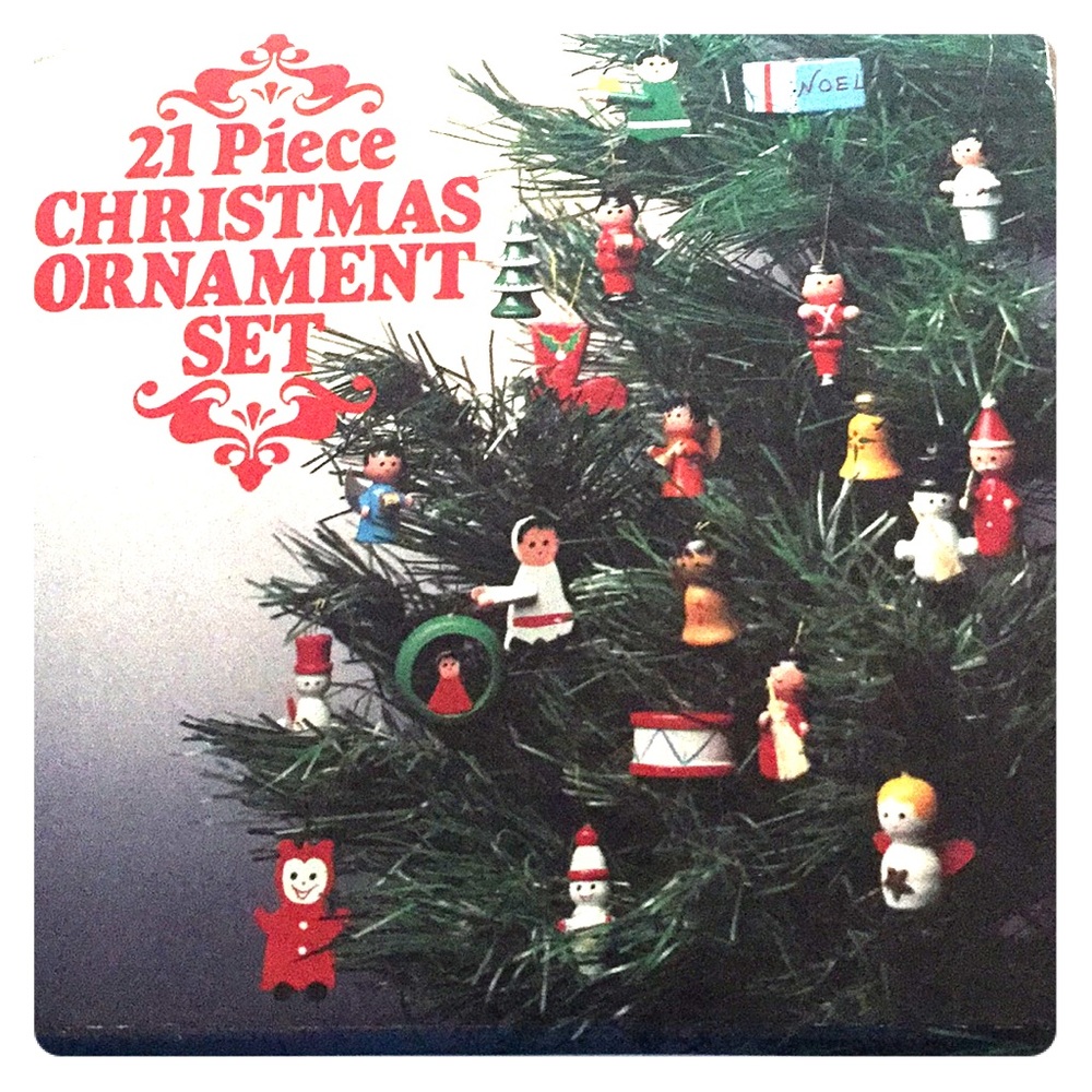 Vintage 21 Piece Wooden Christmas Tree Ornaments