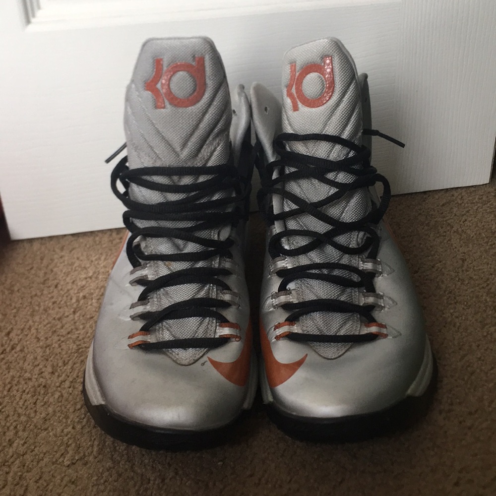 KD V Men’s Basketball Shoes
