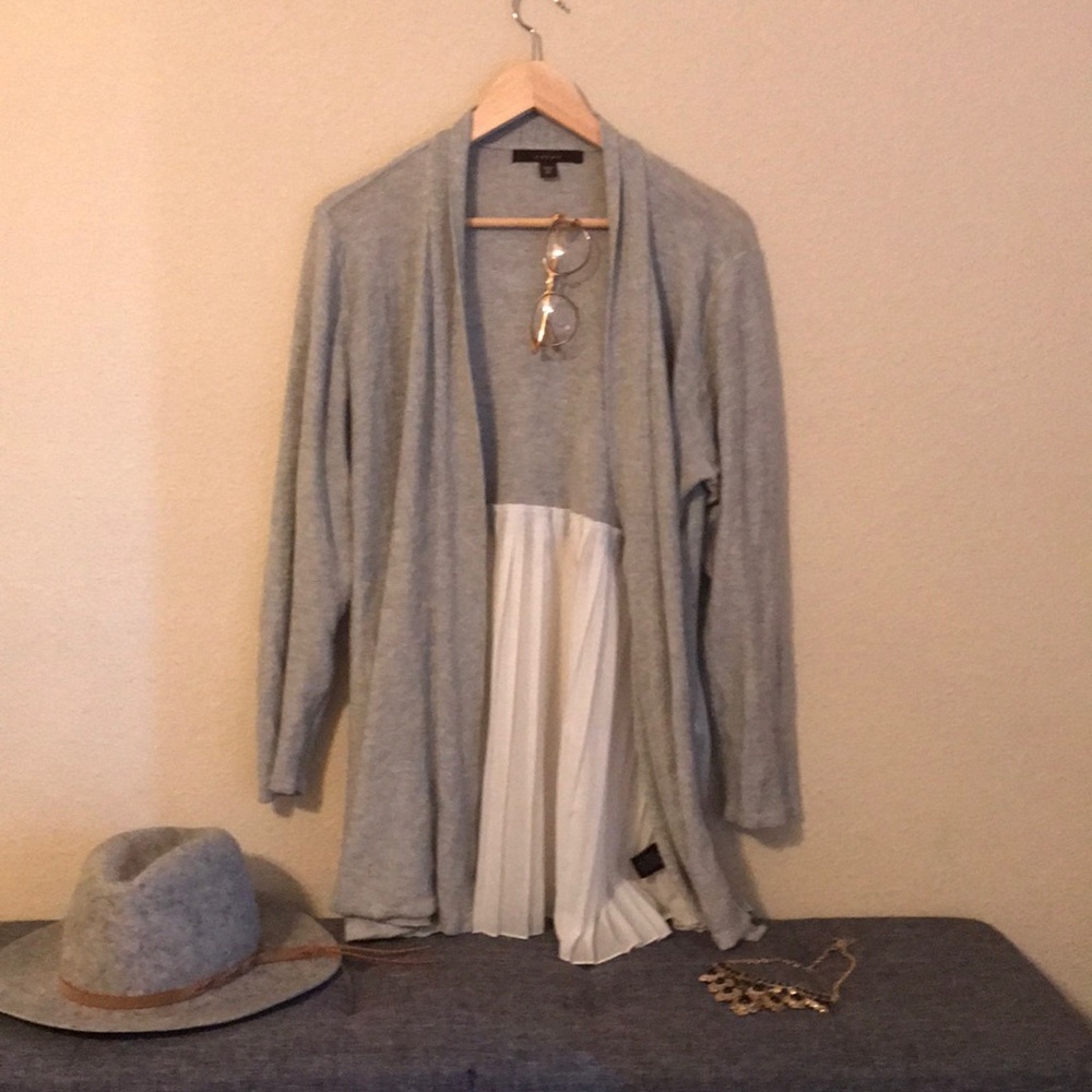 GRAY AND WHITE CARDIGAN